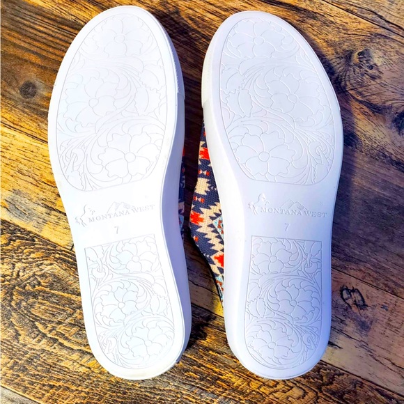 Montana West NWT Aztec Slip Sneakers Size 7 Western - Picture 2 of 7